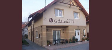   - Herczog Gästehaus Budaörs