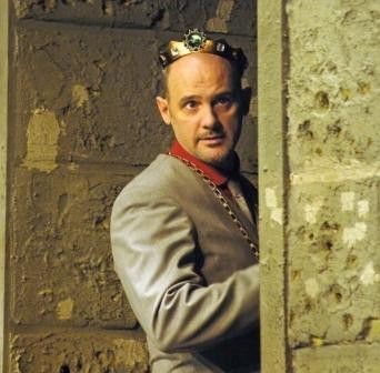  - Ionesco: Makbett - tragikomédia